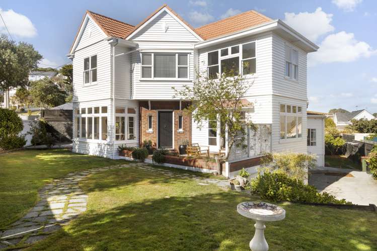 4 Ashleigh Crescent Miramar_24