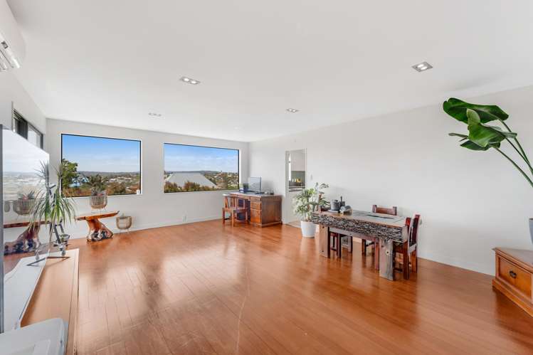 21 Beach Road Mellons Bay_11