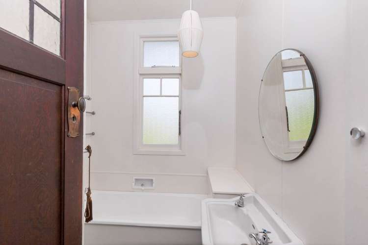 6 Hamana Street Narrow Neck_14