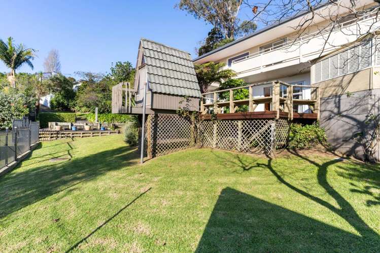 56 Mayfair Crescent Mairangi Bay_35