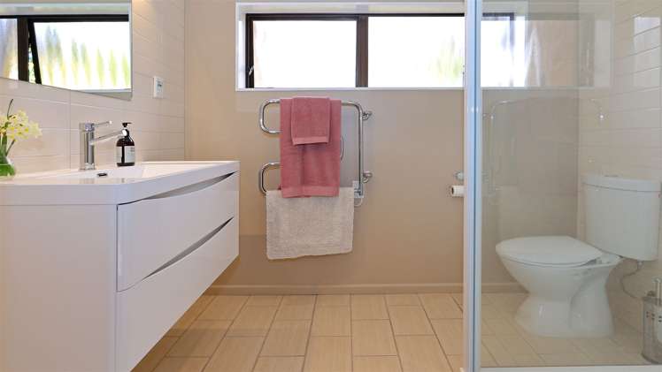 13 Vintage Drive Henderson_18