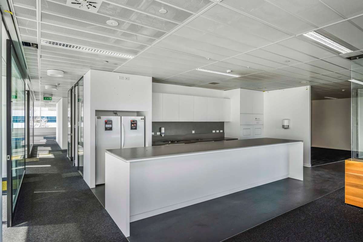 167 Victoria Street West_5