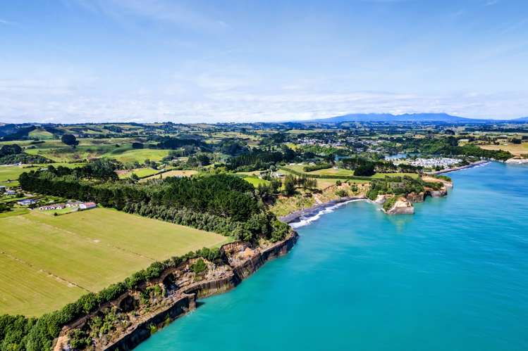 16 Beach Road Urenui_28