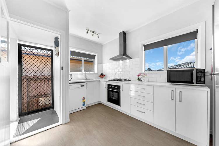 97 Russell Road Manurewa_6