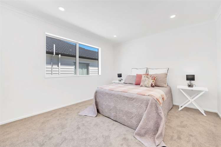 76 Ksenia Drive Flat Bush_16