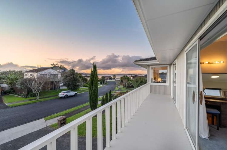 8 Fielding Crescent Farm Cove_7