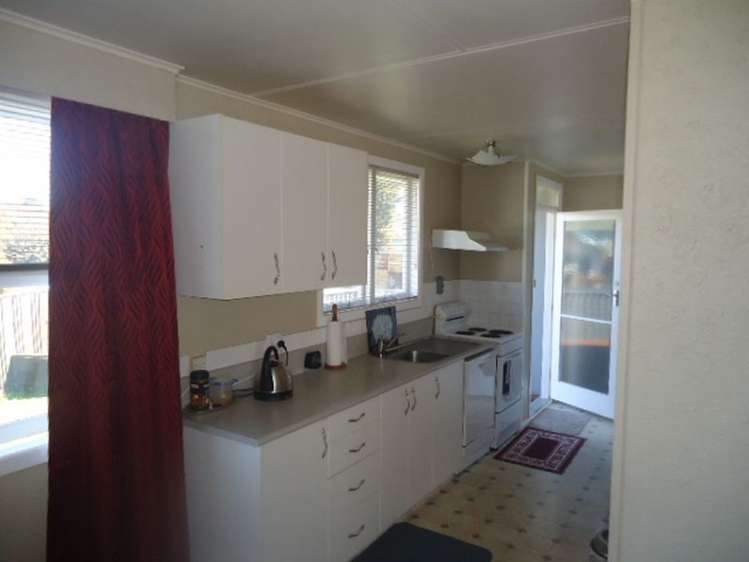 25 Myrtle Grove Putaruru_2