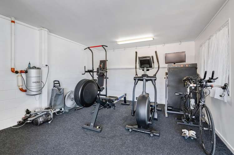 11 Azure Grove Unsworth Heights_28