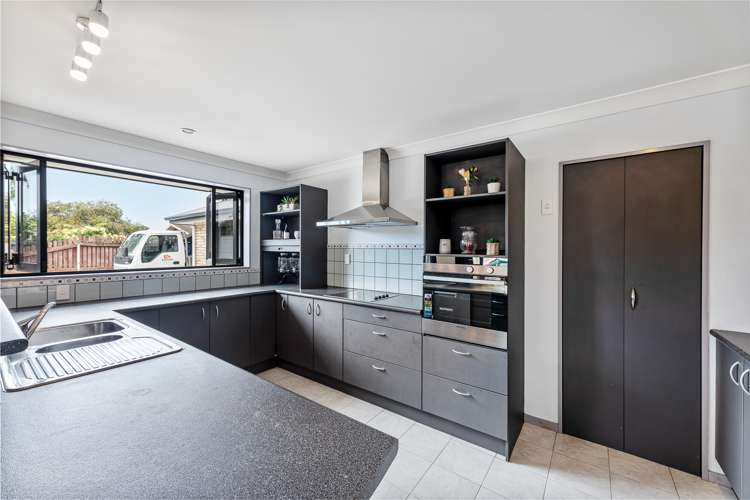 38b Dillons Point Road Islington_5