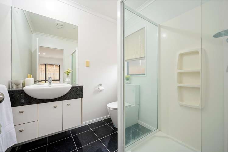 32 Espalier Drive Henderson_16