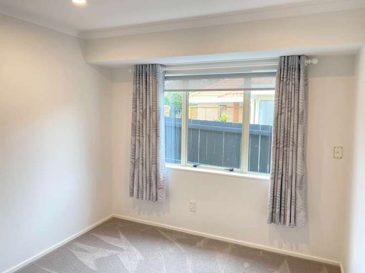 22 Gillett Place Botany Downs_6