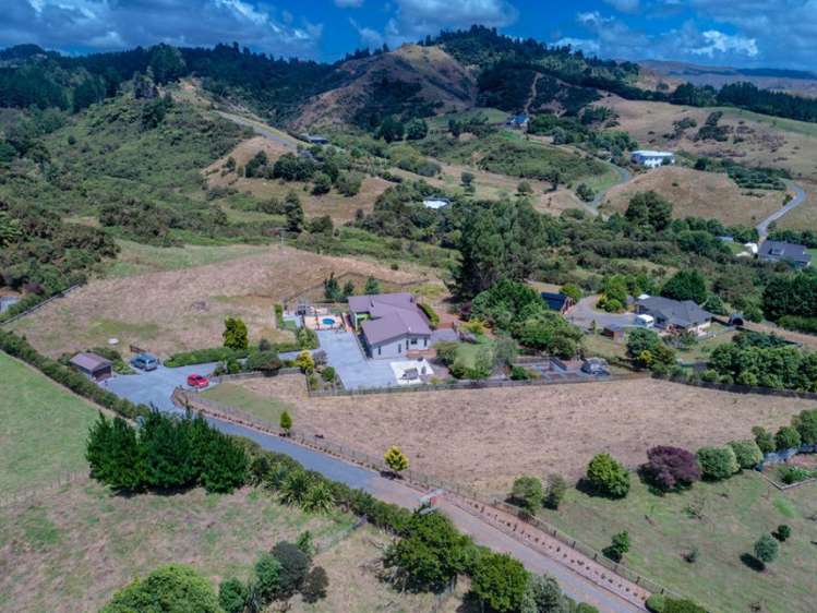 881 Old Mountain Road Raglan_2