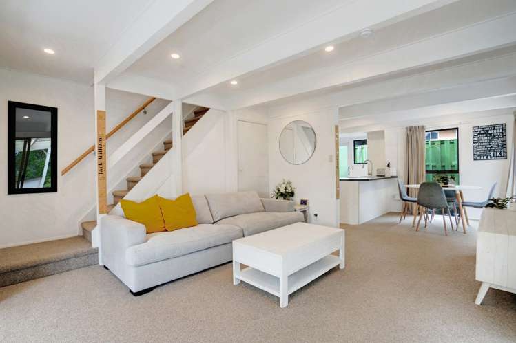 2/5 Eugen Place Bayview_3