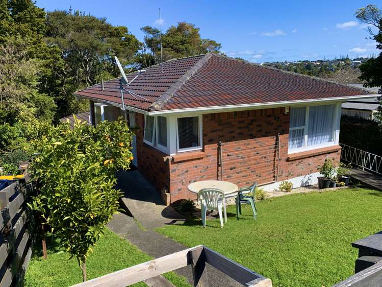 1/10 Nea Place Hillcrest_12