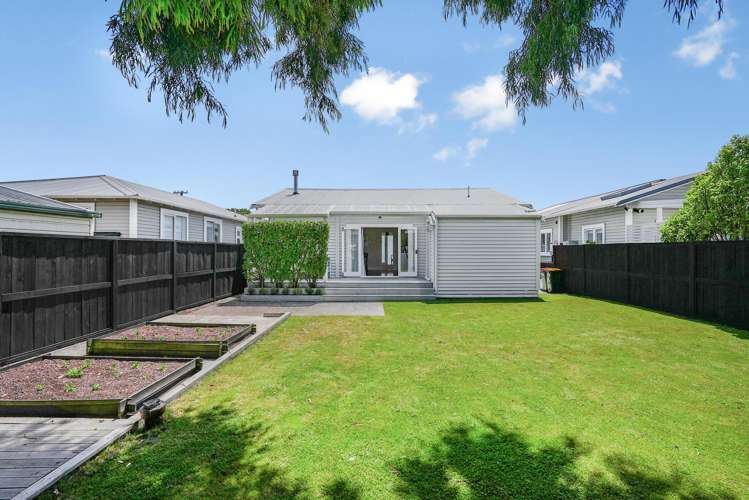 14 Ava Street Petone_16