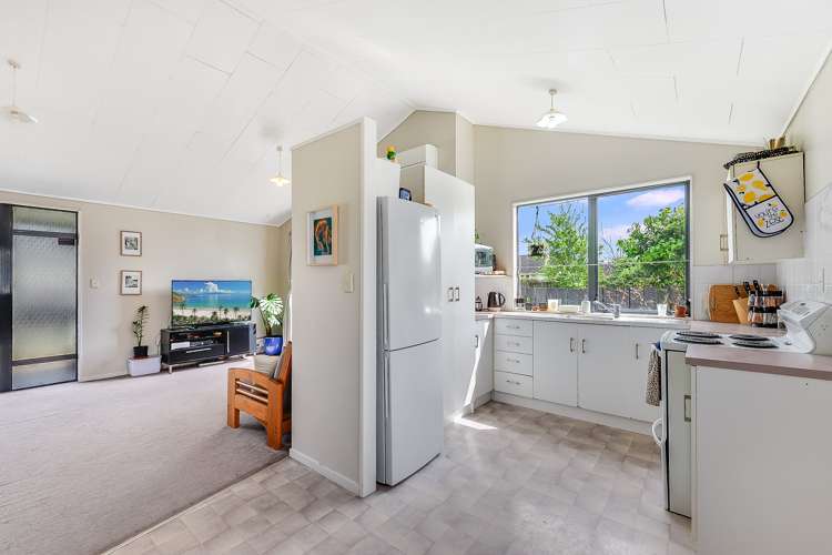 68a Montgomery Crescent Bader_5