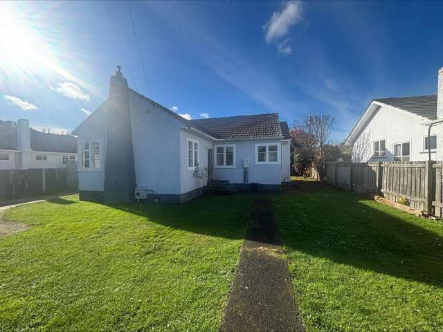 Spacious Family Home with Large Fully Fenced Yard