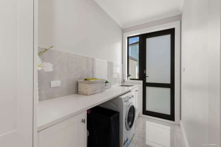 8 Ascension Crescent Orewa_24