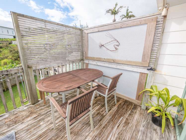 2 Dudley Crescent Cable Bay_10