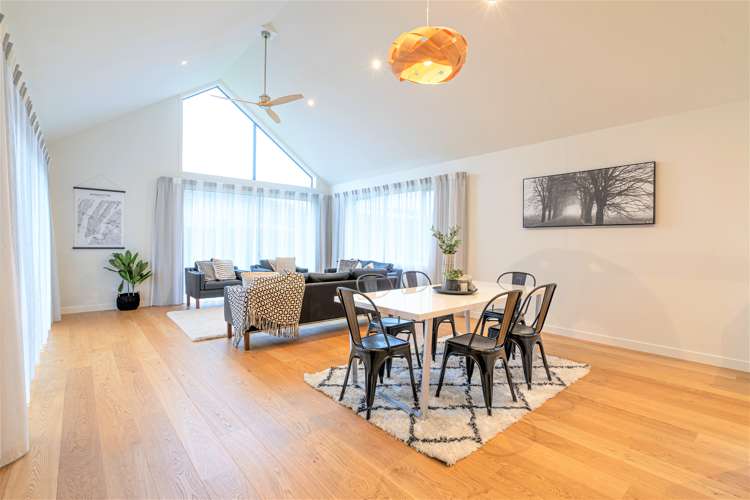 4 Barker Place Waikiwi_24