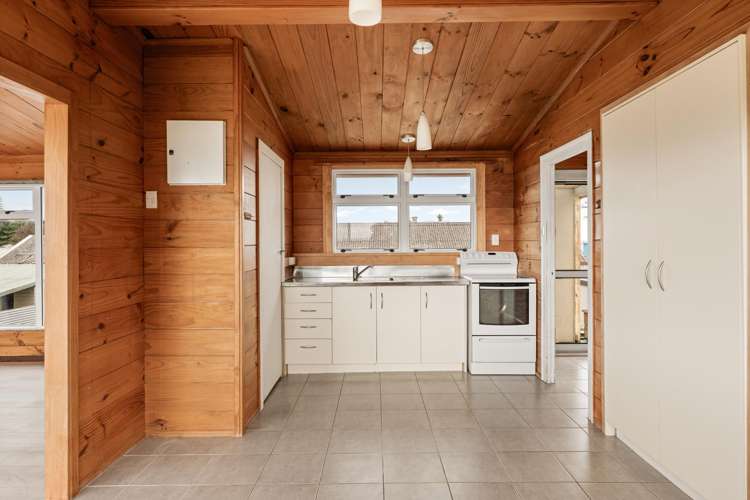 6 Park Road Maketu_12