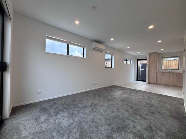 13/23 Awaroa Road Sunnyvale_1