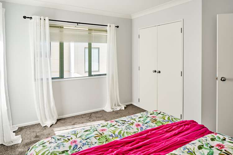 18 Chippenham Grove Churton Park_16