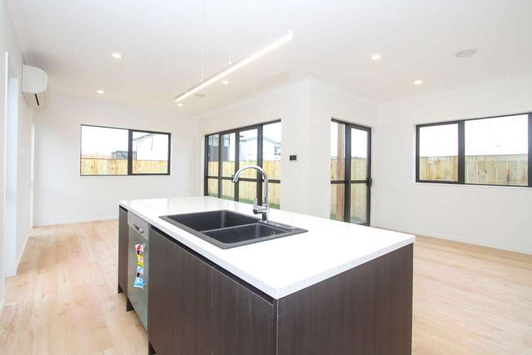 36 Toanui Road Hobsonville_4