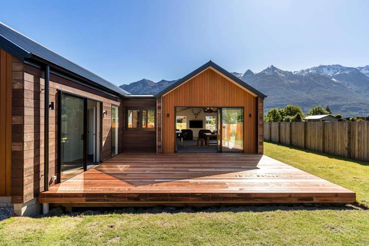 9 Old Dairy Close Glenorchy_21