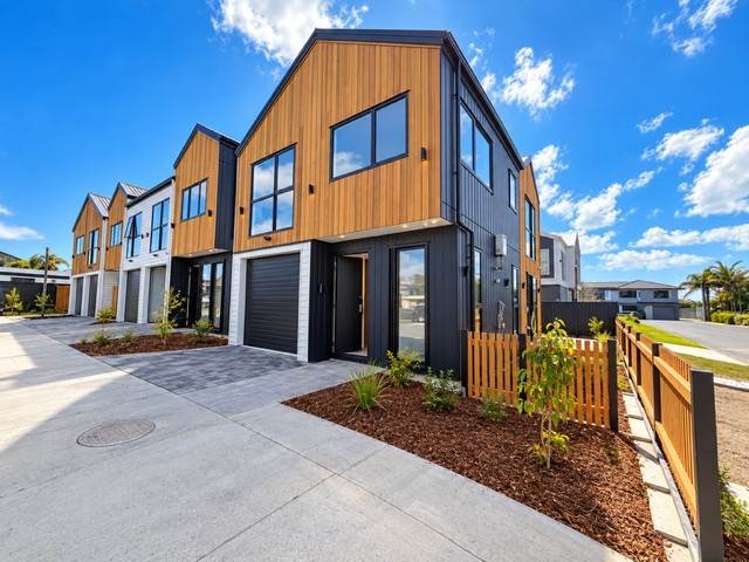 Lot 3, 8 Indus Place Half Moon Bay_1