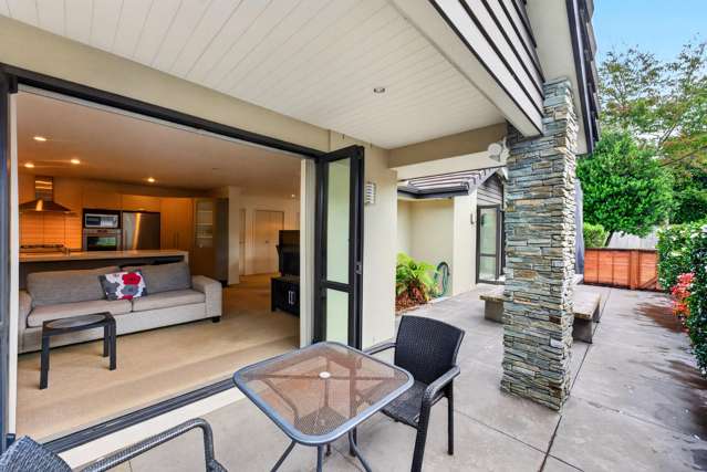 Low Maintenance in Karaka Harbourside