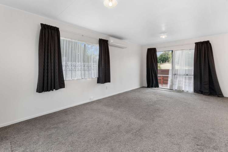 29 Sunrise Avenue Owhata_6