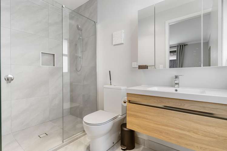 98 John Fair Drive Wainui_8