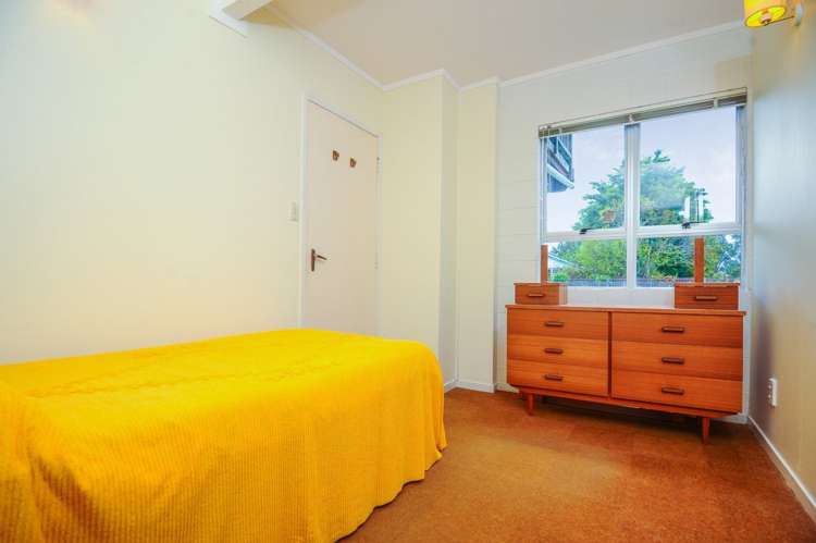 16 Clinton Avenue Te Atatu Peninsula_12