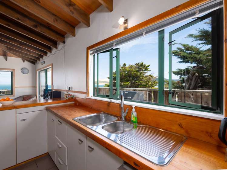 6 Kokohuia Road Omapere_5