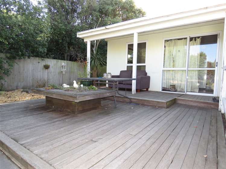 75 Kings Avenue Waikuku Beach_2