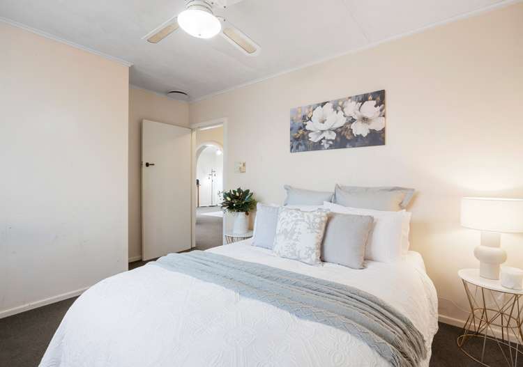 9 Morrison Crescent Glenview_15