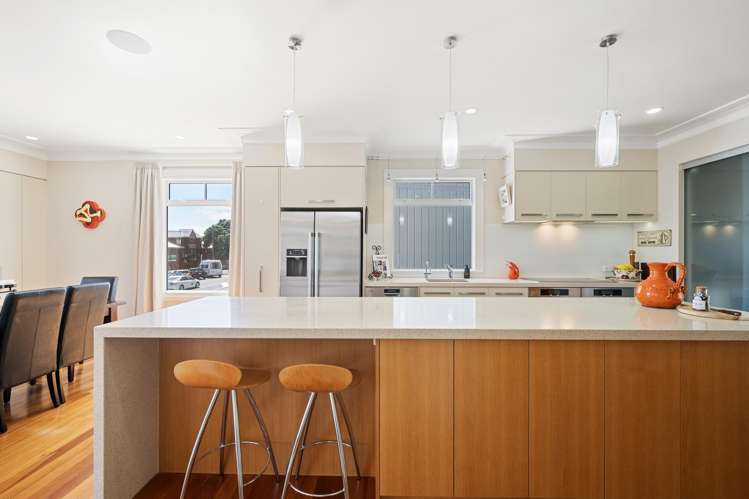 90 Oriental Parade Oriental Bay_5