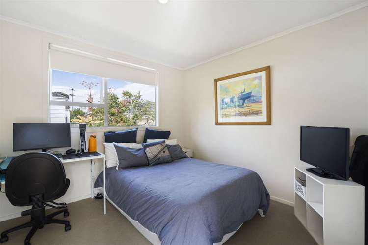 1 Selwyn Crescent Forrest Hill_12