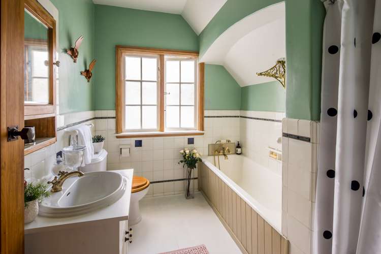 518 Broadway Strathmore Park_16