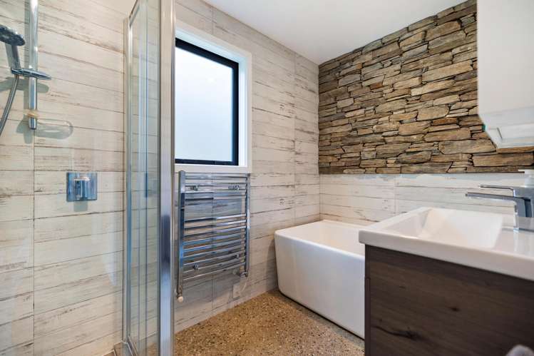 40 Risinghurst Terrace Lower Shotover_23