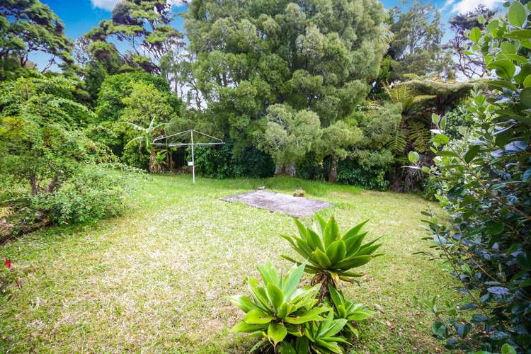 29 Rimutaka Place Titirangi_16