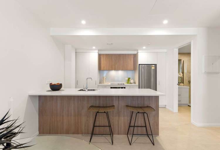 13/17 Link Crescent Stanmore Bay_1