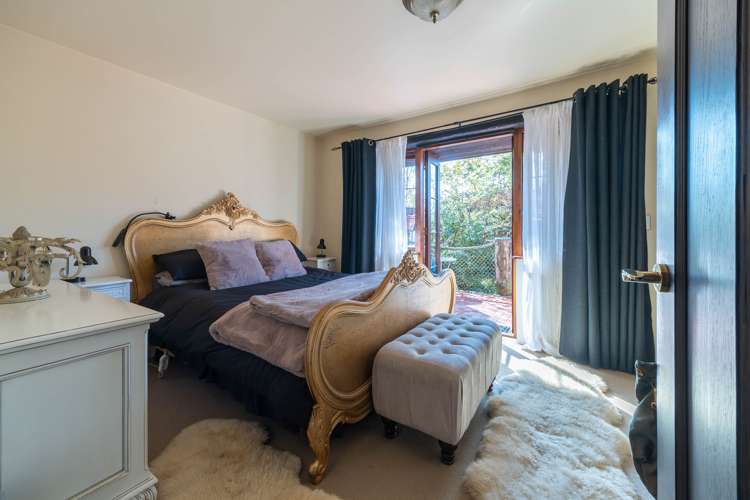 10/7 Quiet Woman Way Monaco_7