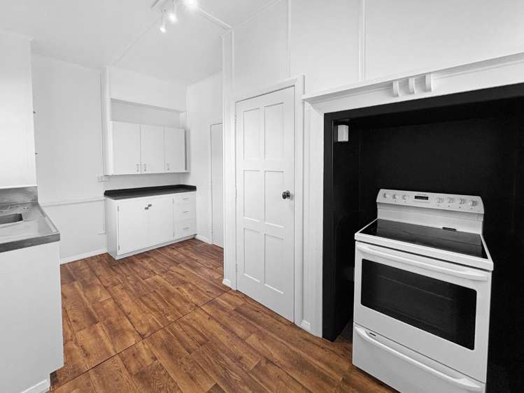 10 Clapham Place 1236_7