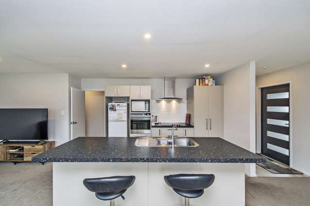 89 Sunline Avenue Lincoln_4