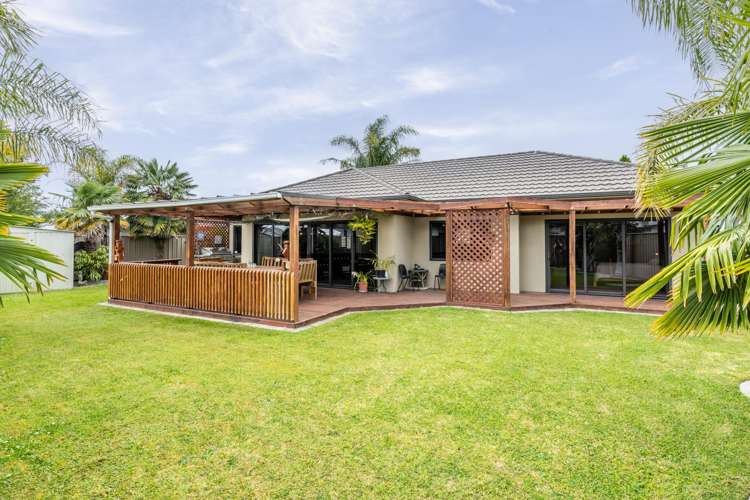 6 Lowry Place Frimley_18