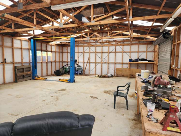 100 Domett Esplanade Cobden_14