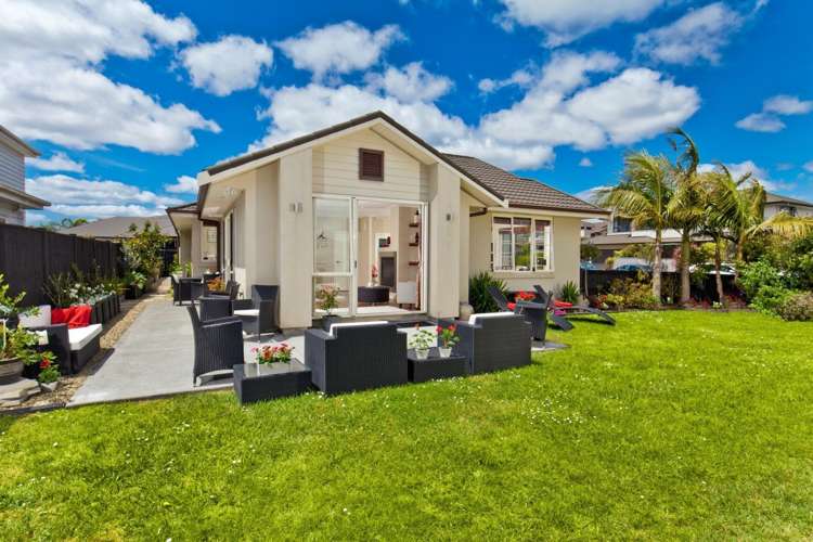 16 Huntington Park Drive Greenhithe_14