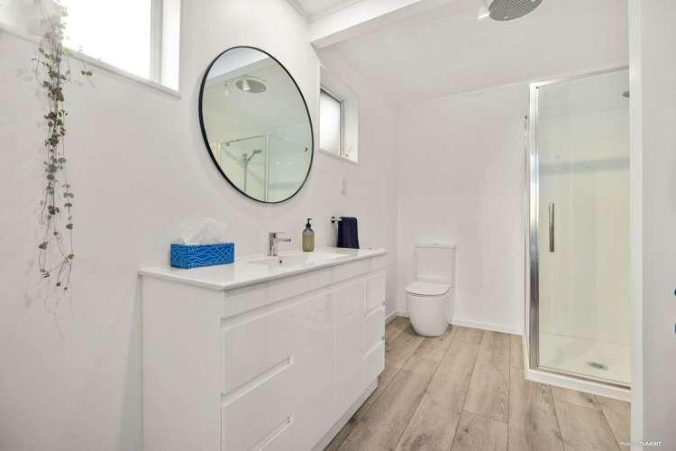 10 Cezanne Place New Lynn_14